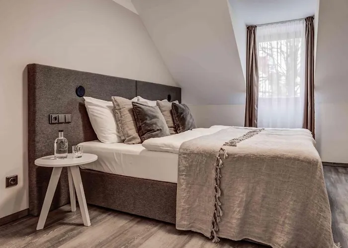 Hotel Wellness Volarik 4*